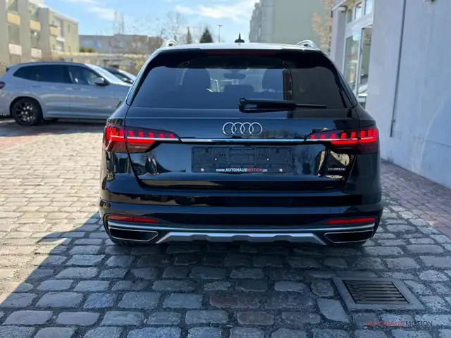Audi A4 view 6