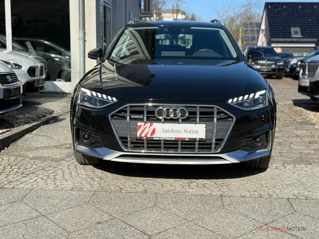 Audi A4 view 3