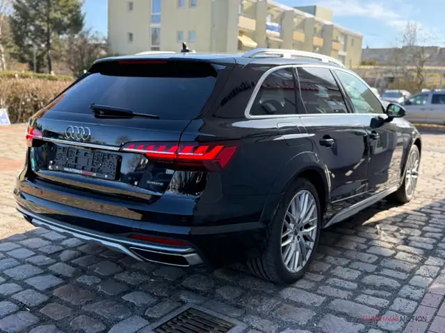Audi A4 view 5