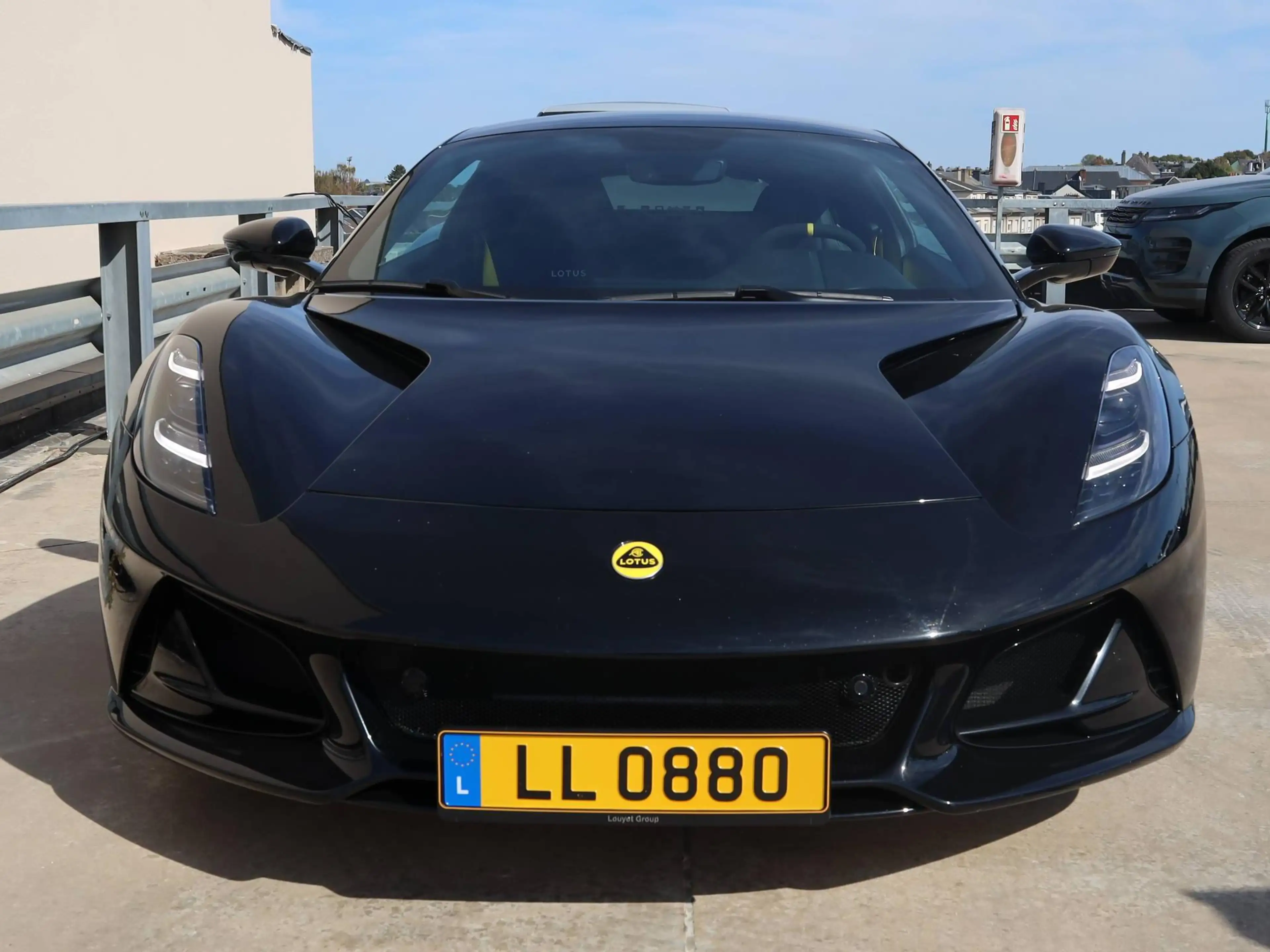 Lotus Emira V6 MY25 — photo 7