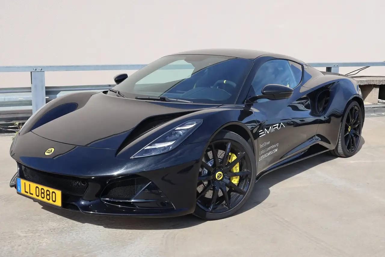 Lotus Emira