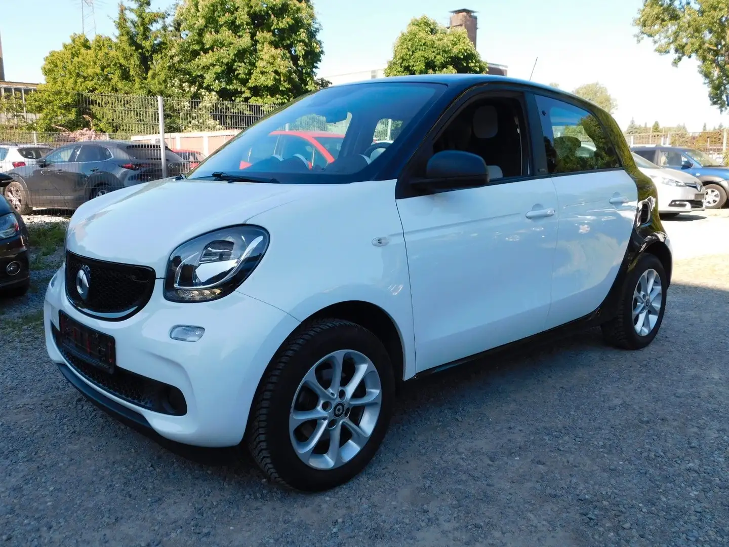 smart forFour 1.0Basis 52kW/Navi Weiß - 2