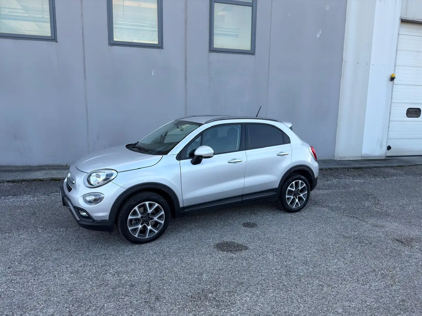 Fiat 500X 1.3 mjt Cross Plus 4x2 95cv Plateado - 2