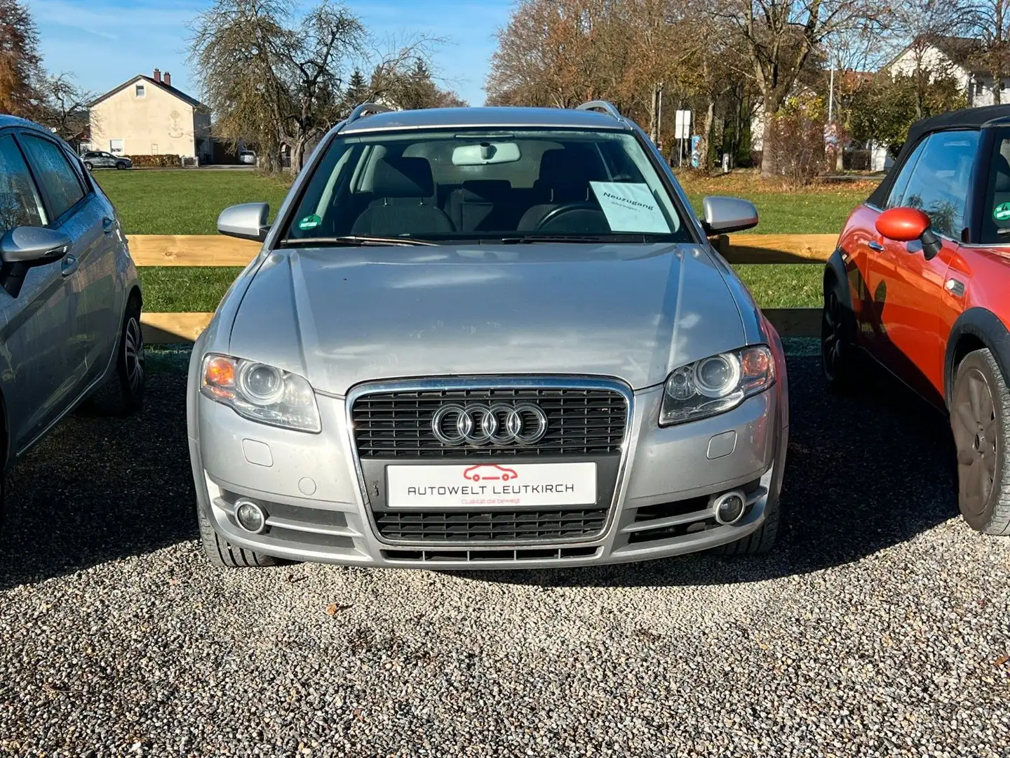 Audi A4 Avant 2.0 TDI AUTOMATIK KLIMA SERVO KOMBI Silber - 1