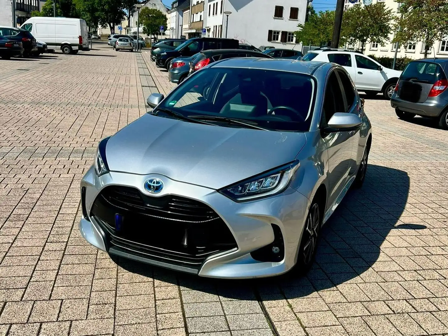 Toyota Yaris Yaris Cross Hybrid 1.5 VVT-i Team Deutschland Argintiu - 1