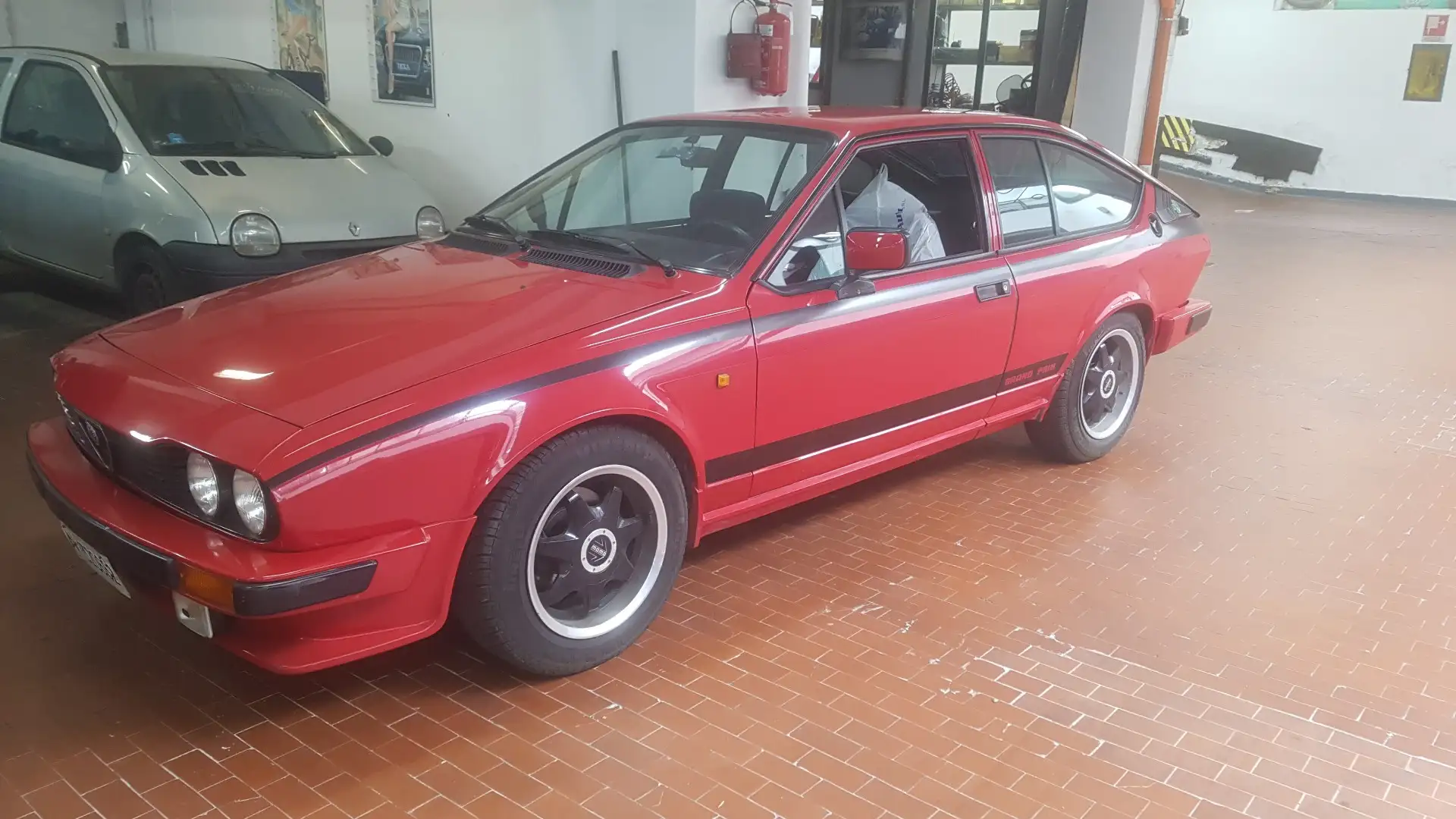 Alfa Romeo GTV GTV 2.0 Grand Prix Rosso - 1