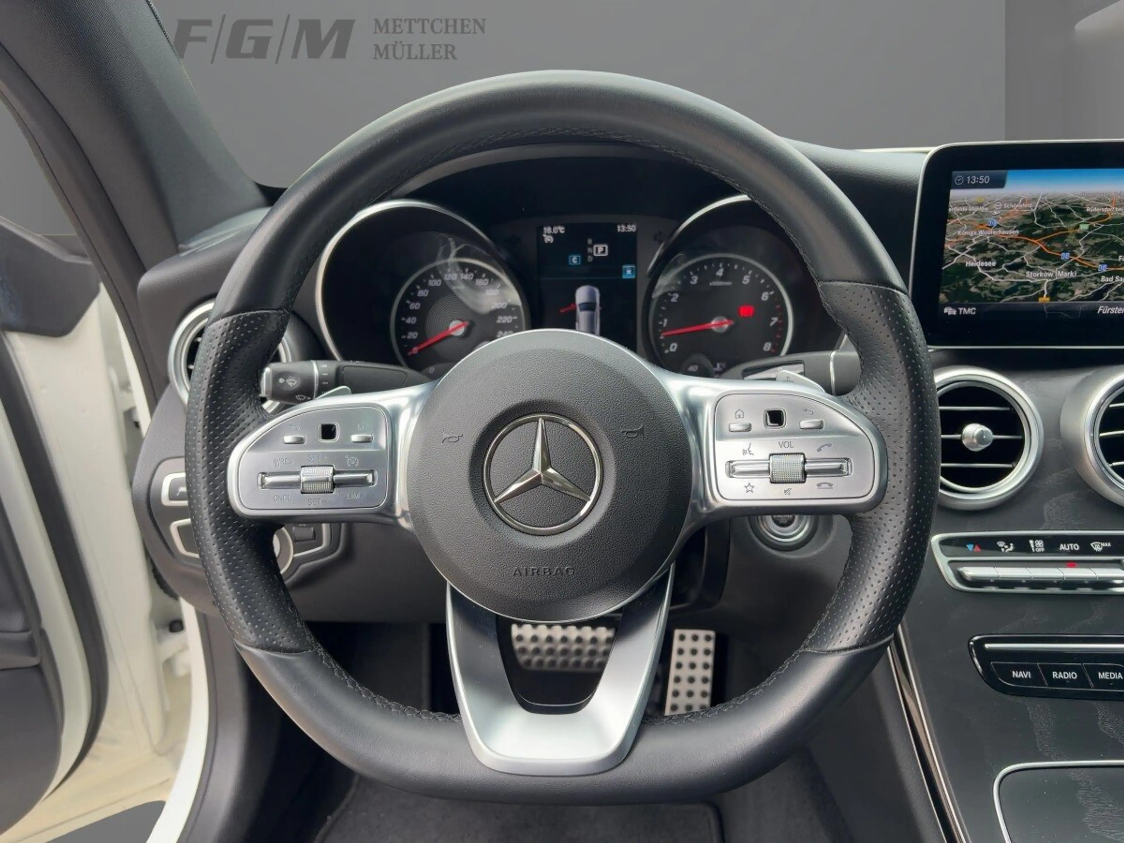 Mercedes-Benz C 400 C 400 AMG/Com/Pano/Multibeam/R-Kam/Totwink/Leder — photo 9
