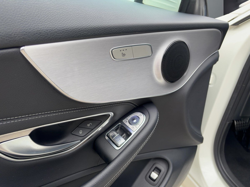 Mercedes-Benz C 400 C 400 AMG/Com/Pano/Multibeam/R-Kam/Totwink/Leder — photo 12