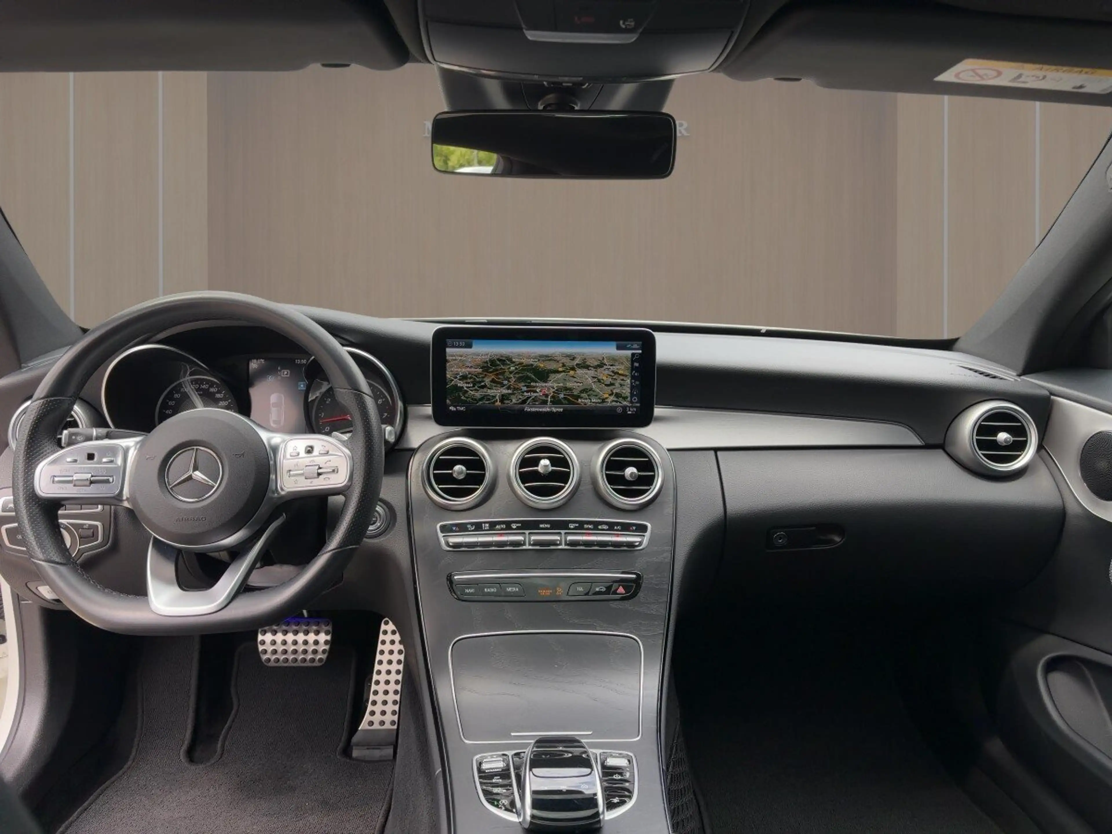 Mercedes-Benz C 400 C 400 AMG/Com/Pano/Multibeam/R-Kam/Totwink/Leder — photo 8