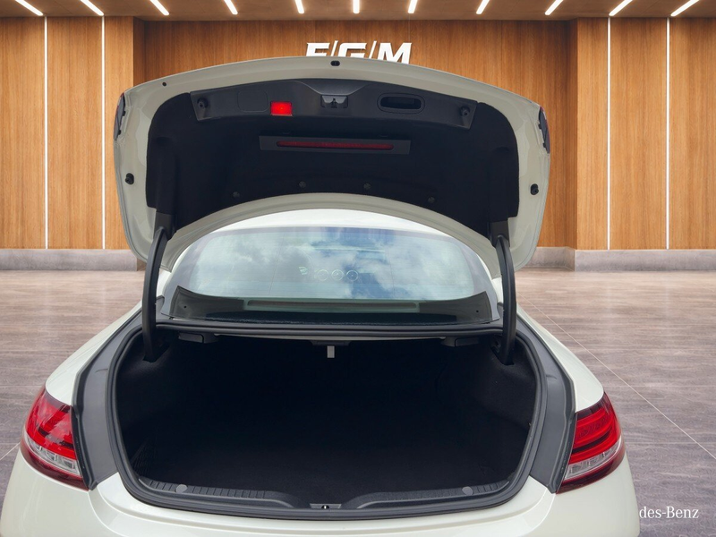 Mercedes-Benz C 400 C 400 AMG/Com/Pano/Multibeam/R-Kam/Totwink/Leder — photo 5