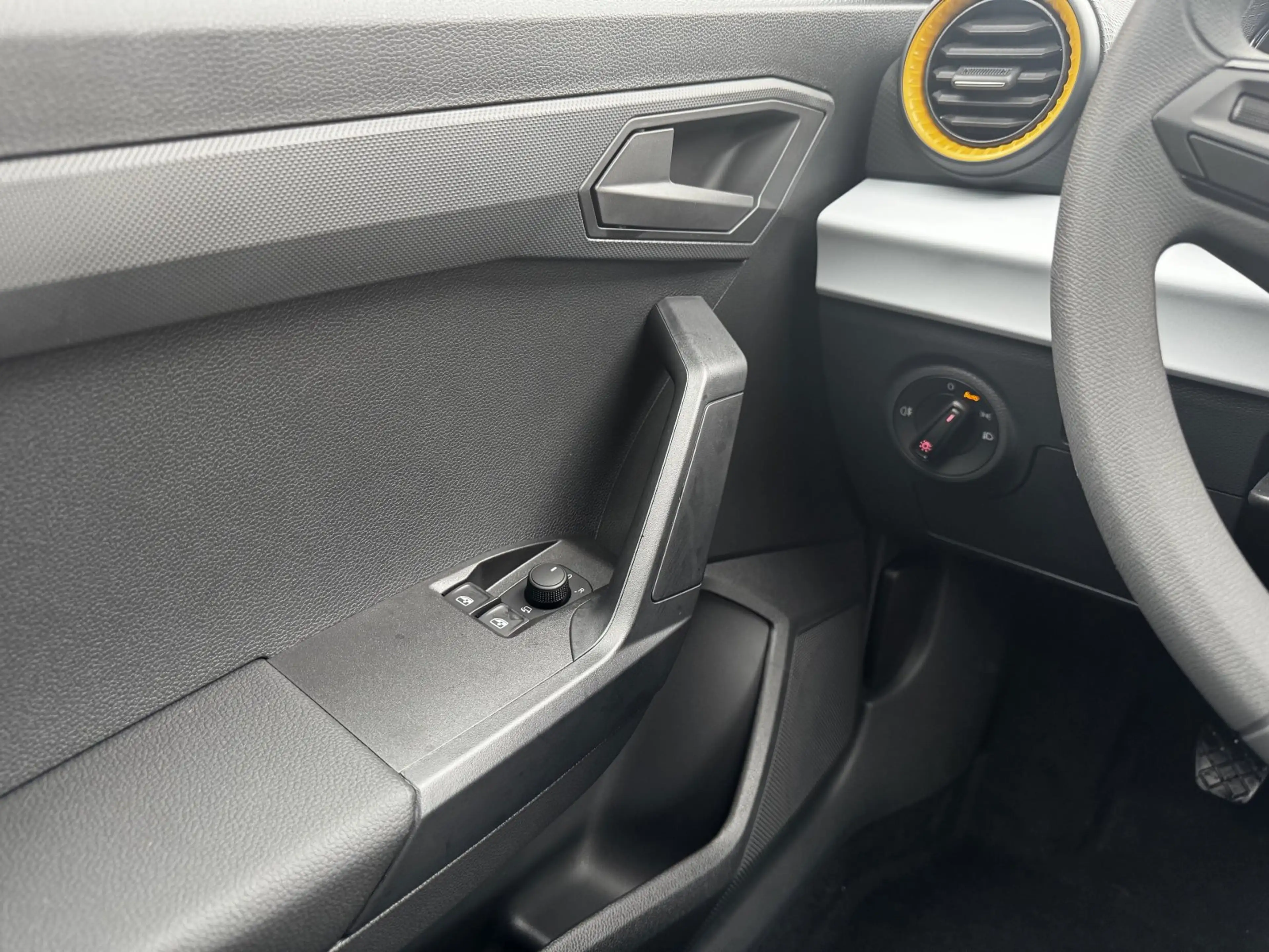 SEAT Ibiza Reference 1.0 +LED+EPH+SCHILDERKENNUNG+ — photo 12