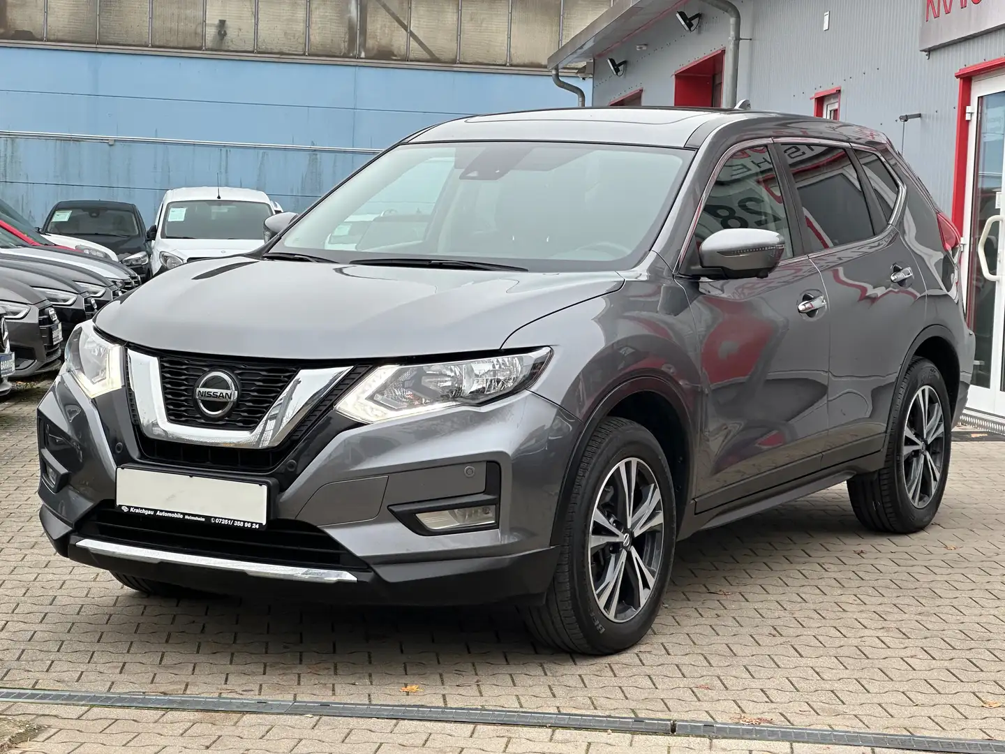 Nissan X-Trail 1.7 dCi ALL-MODE 4x4 N-TEC*Automatik*Navi*Kamera Grau - 1