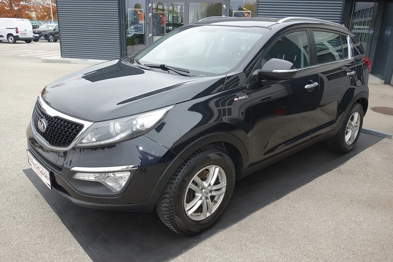 Kia Sportage Gold 2,0 CRDi AWD Schwarz - 1