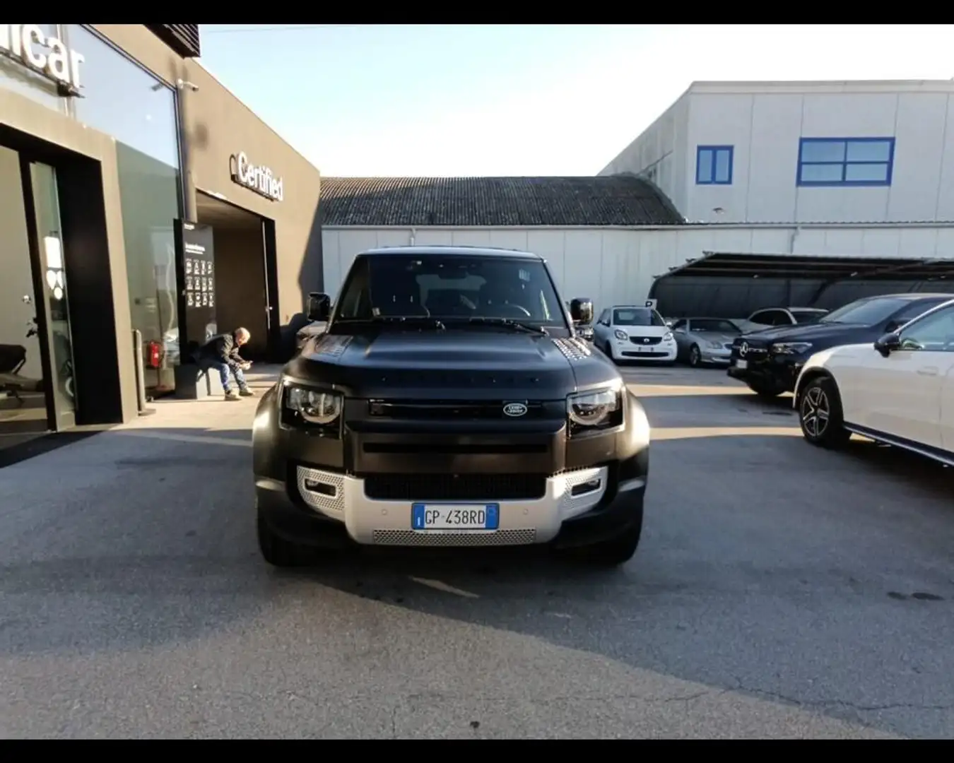 Land Rover Defender 110 3.0d i6 mhev X-Dynamic SE awd 200cv auto Чёрный - 2