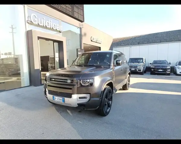 Land Rover Defender 110 3.0d i6 mhev X-Dynamic SE awd 200cv auto