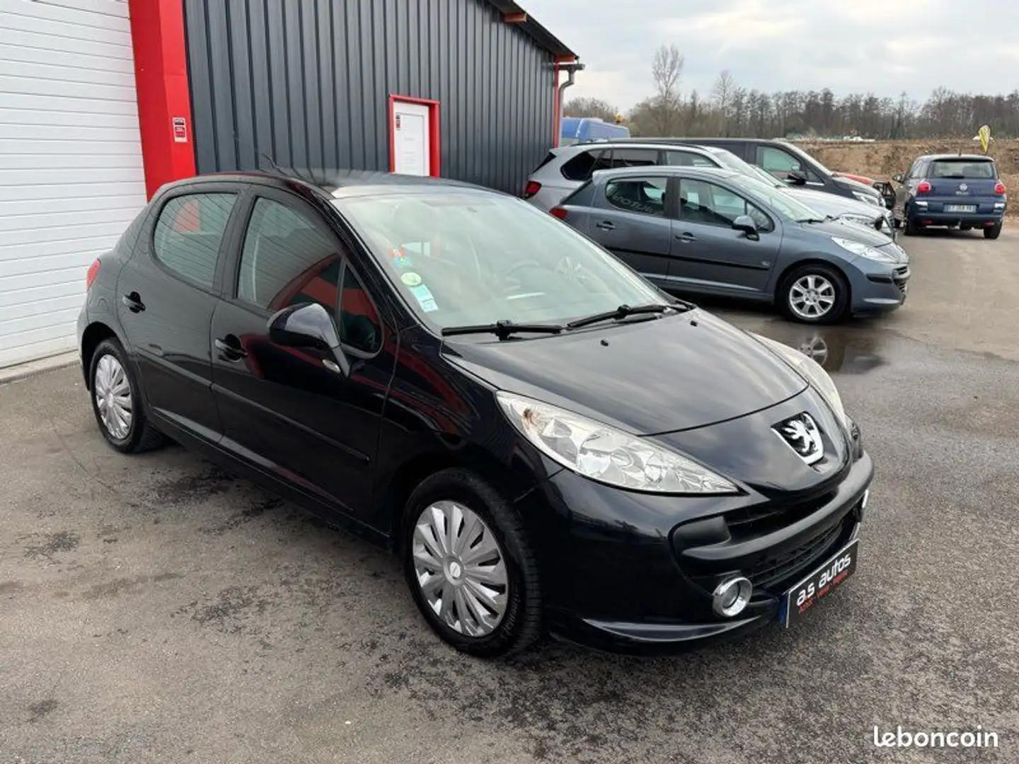 Peugeot 207 1.6 e 16V 120 cv 5 portes places chaîne de distrib Noir - 2