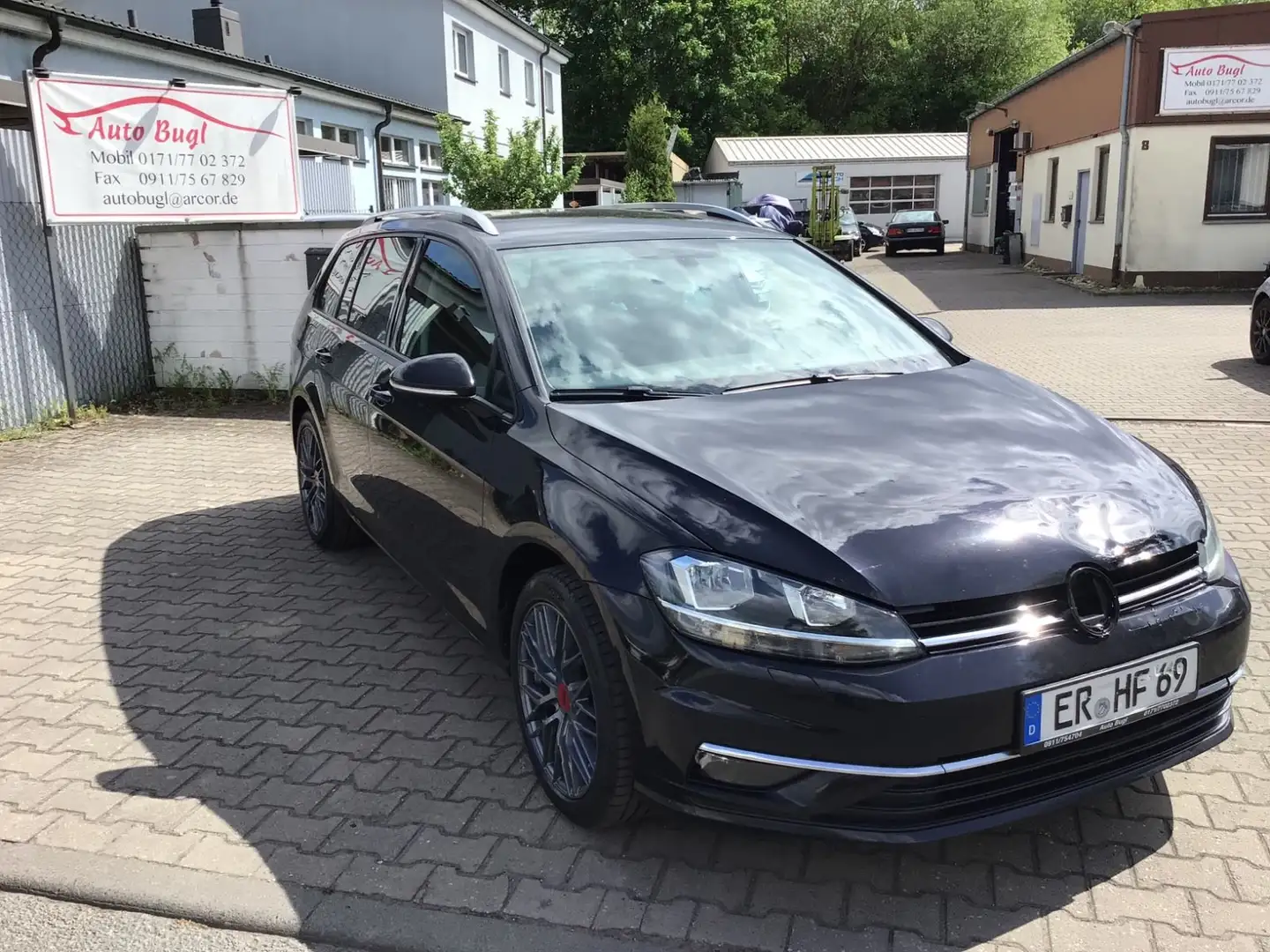 Volkswagen Golf Comfortline Start-Stopp+Navi+Klima Noir - 2