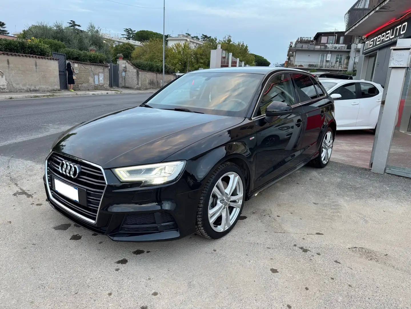 Audi A3 A3 Sportback  35 2.0 tdi 150cv s-tronic S-LINE Zwart - 1