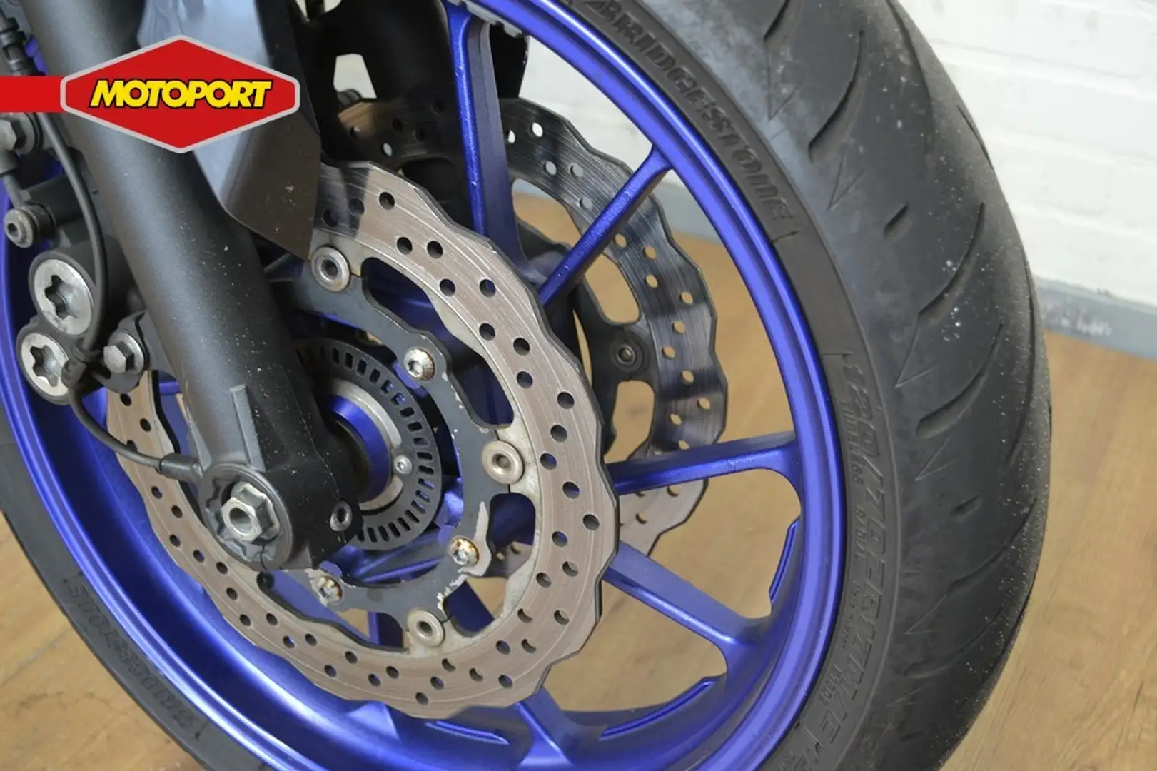 Yamaha MT-07 ABS Grijs - 2