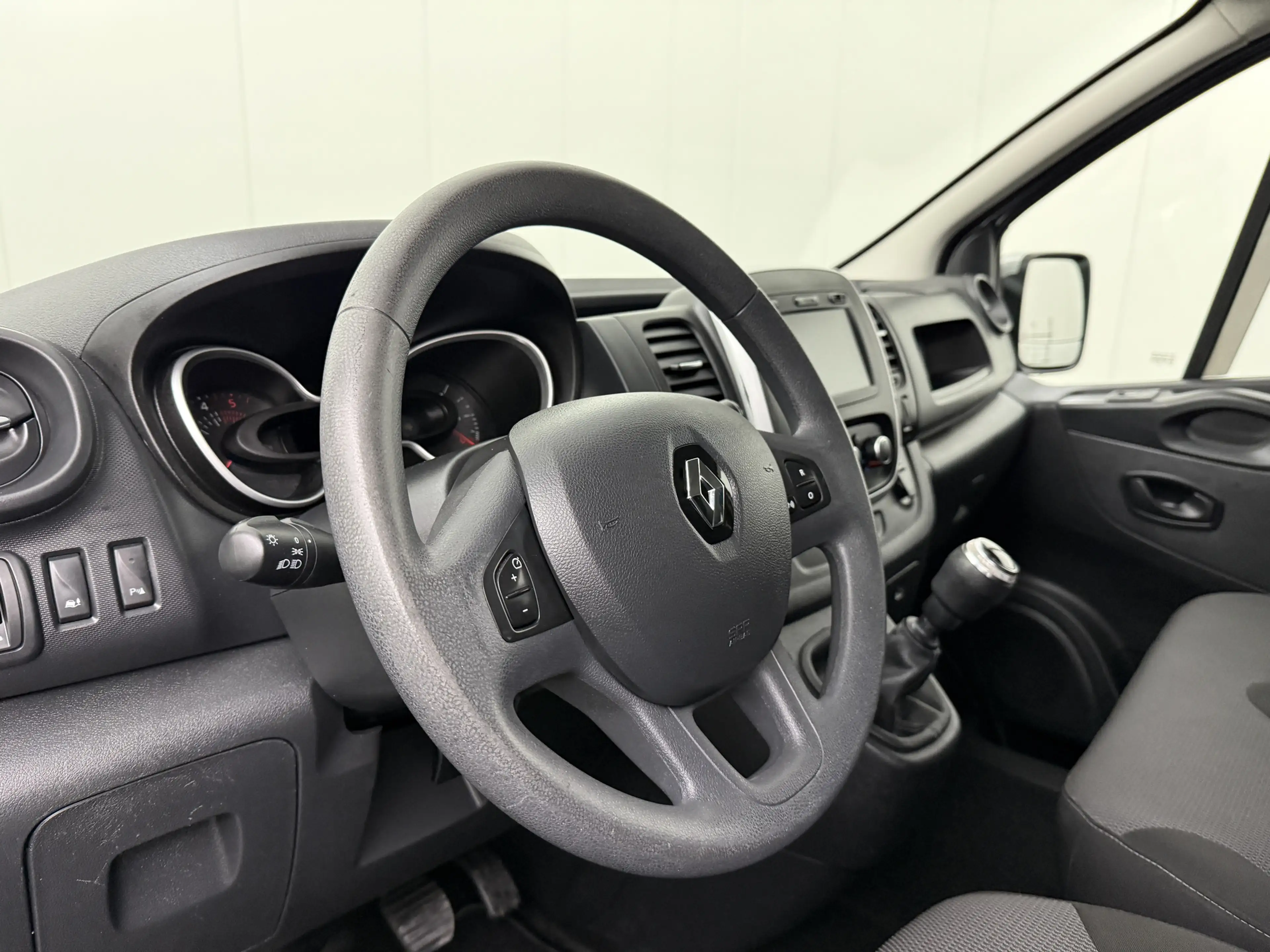 Renault Trafic 2.0DCi 120PK Work Edition Imperiaal | Trekhaak | A — photo 15