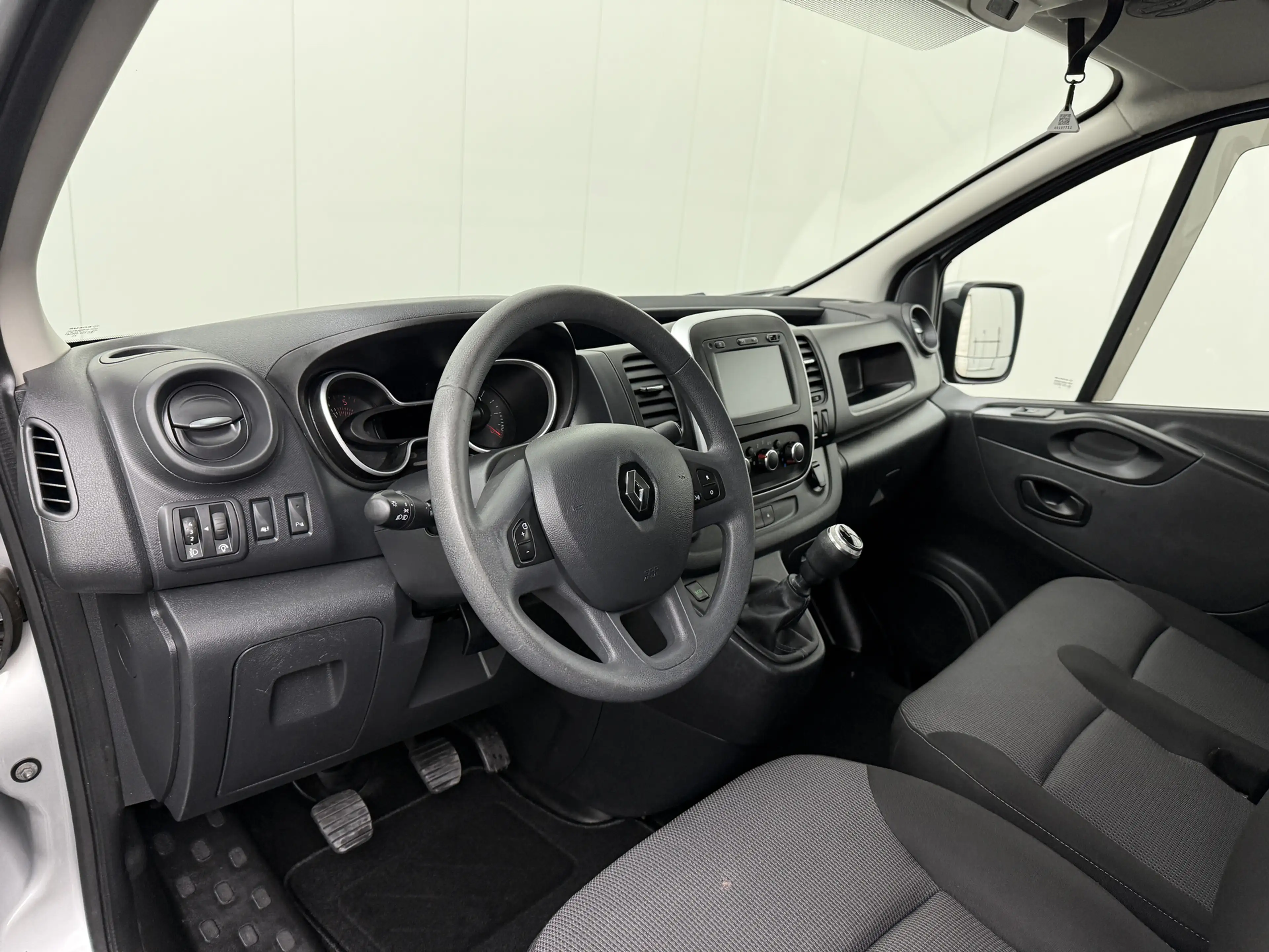 Renault Trafic 2.0DCi 120PK Work Edition Imperiaal | Trekhaak | A — photo 3