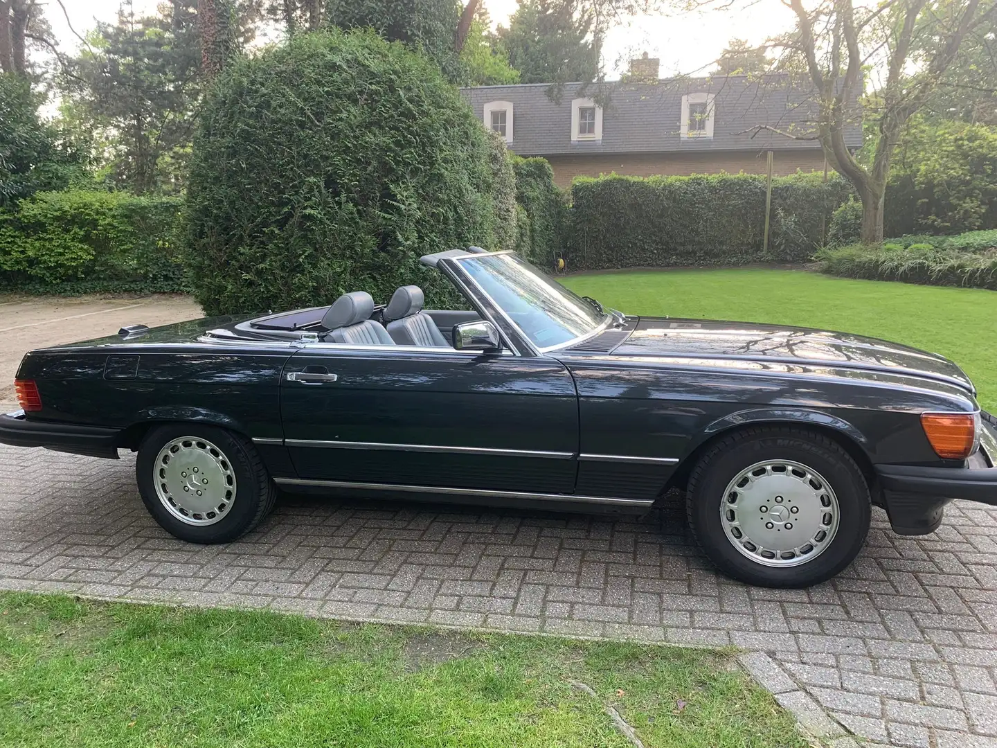 Mercedes-Benz SL 560 mercedes sl 560 zwart-metaal - 2