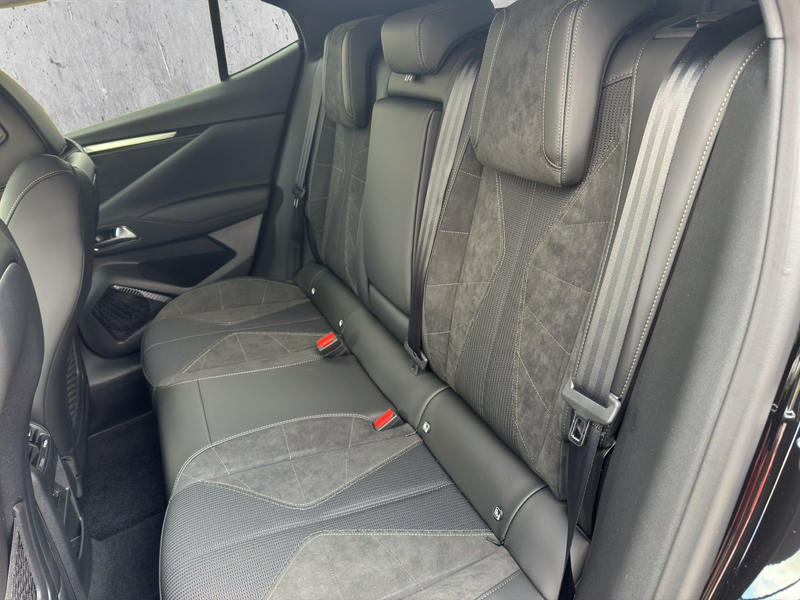 DS Automobiles DS 4 DS4 Étoile Mild-Hybrid 136 +Kam.+HUD — photo 12