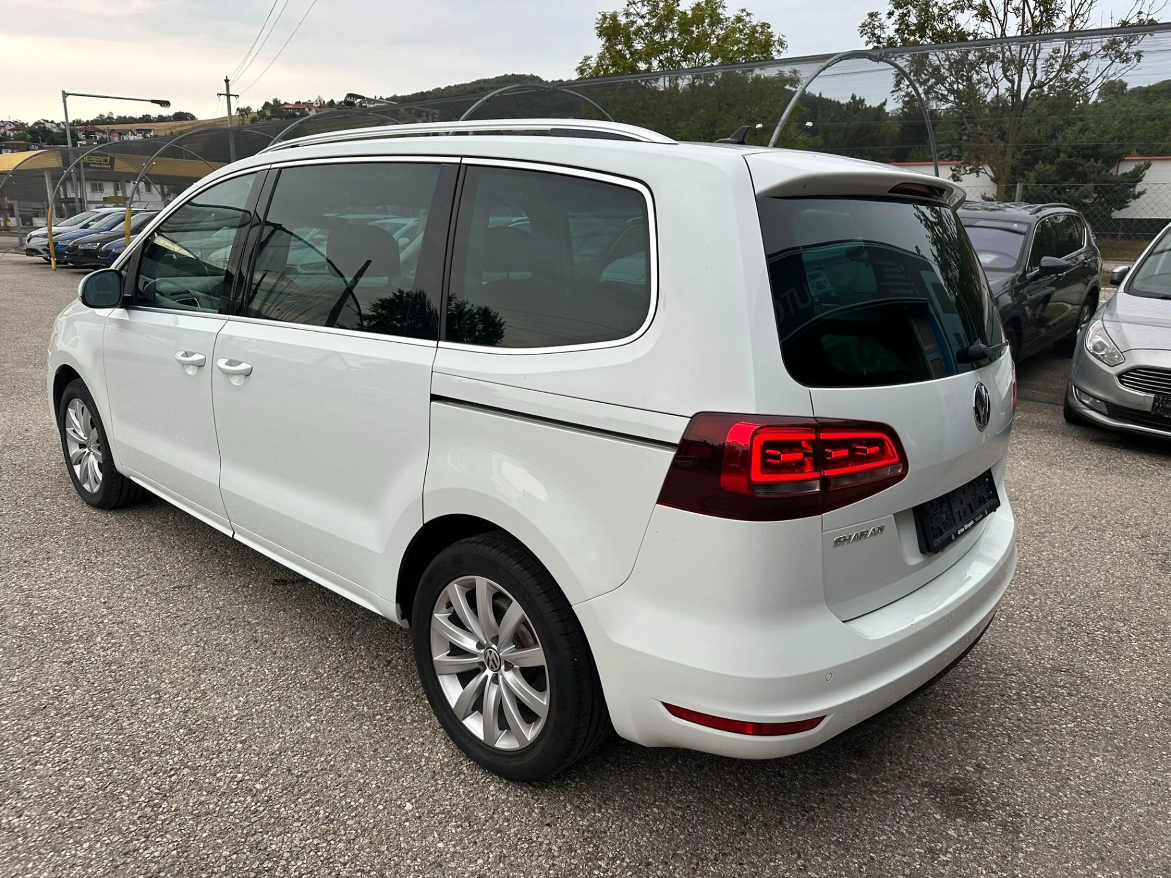 Volkswagen Sharan Business+ 1,4 TSI Teilleder-AHK-ACC — photo 6