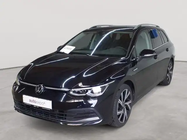 Volkswagen Golf view 2