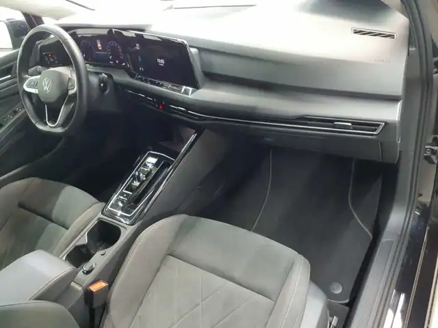 Volkswagen Golf view 9