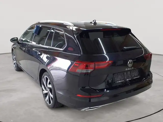 Volkswagen Golf view 5