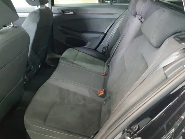 Volkswagen Golf view 13