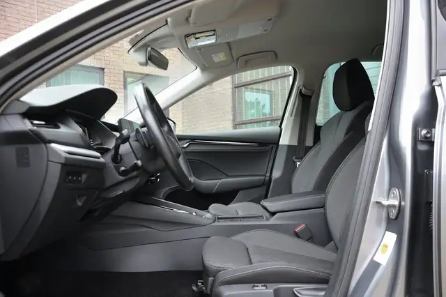 Skoda Octavia view 8