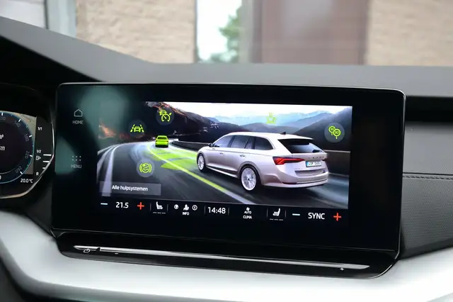 Skoda Octavia view 13