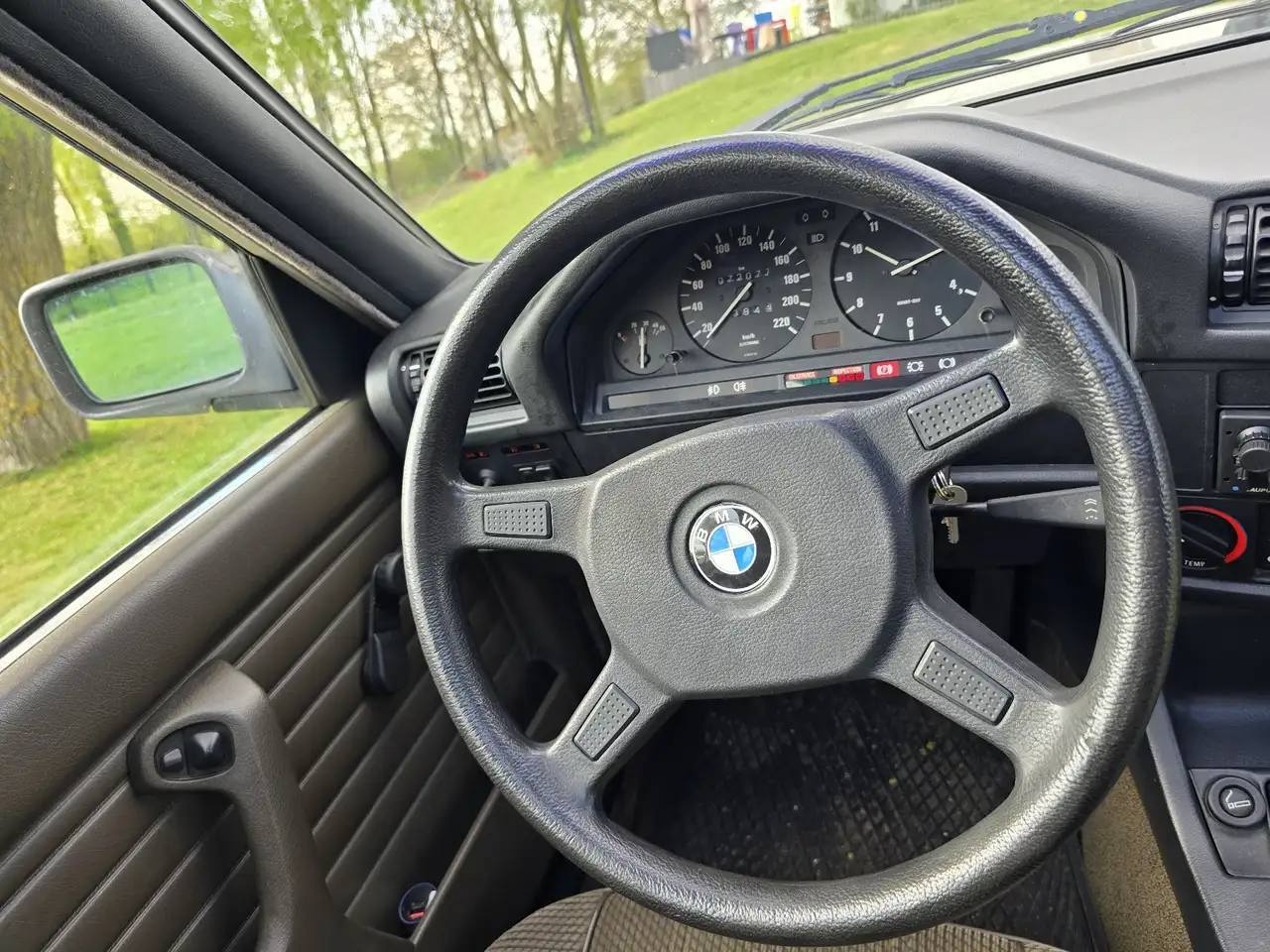 BMW 318iA, foto 12