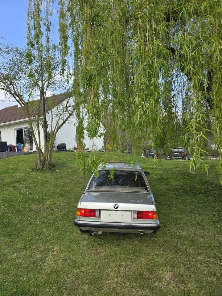 BMW 318iA, foto 5