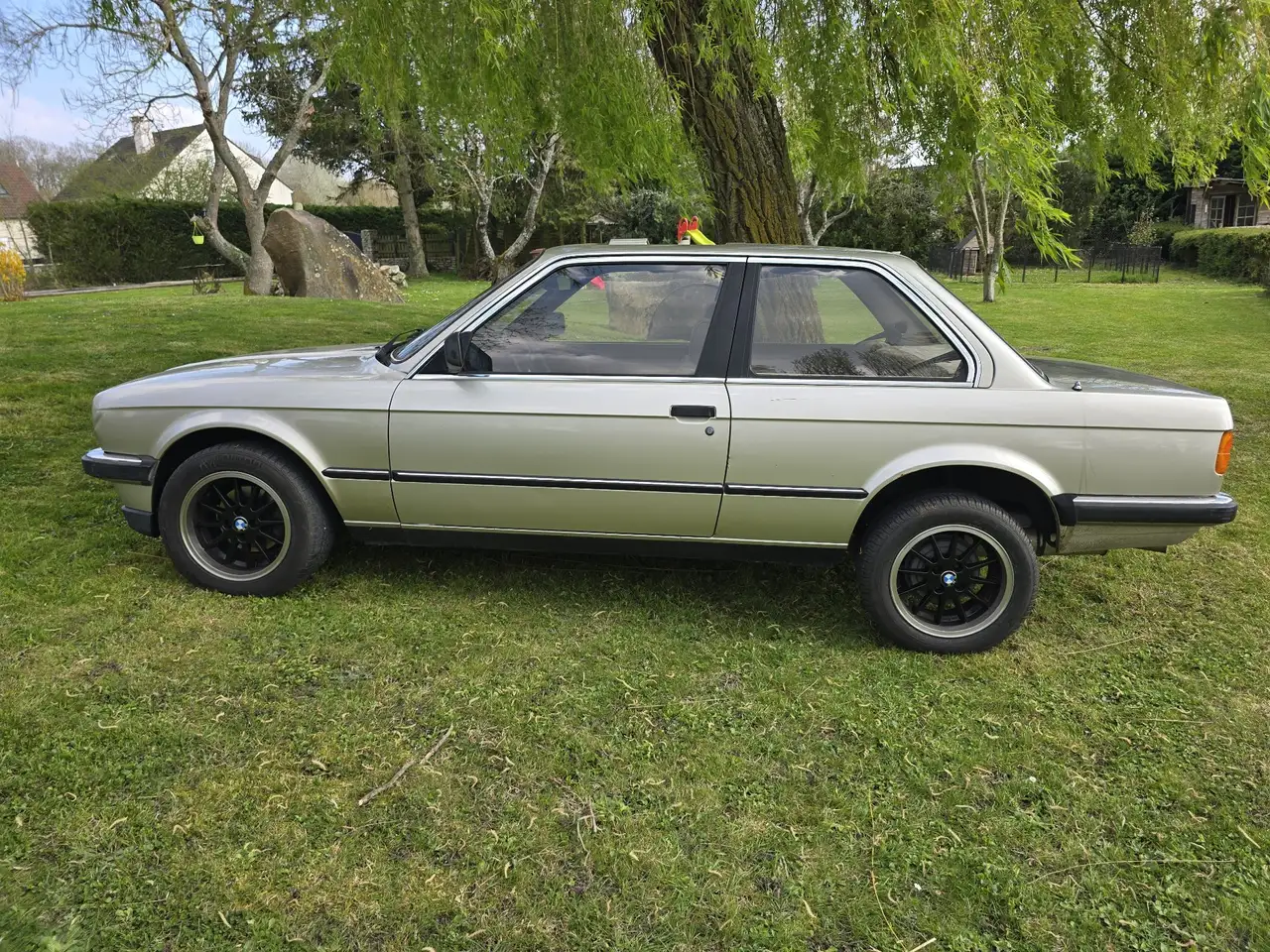 BMW 318iA, foto 11