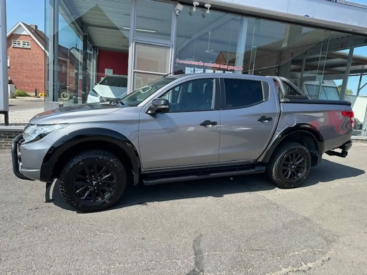 Mitsubishi L200 L200 Pick Up 4x4 S Grijs - 2
