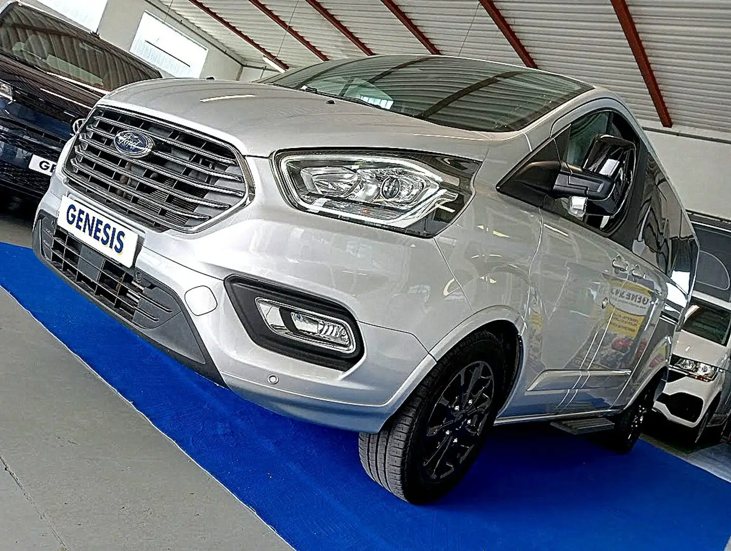 Ford Tourneo Custom TITANIUM PL 2.0 AUT 9P SERVICE FORD IVA INCLUSA* Argento - 1
