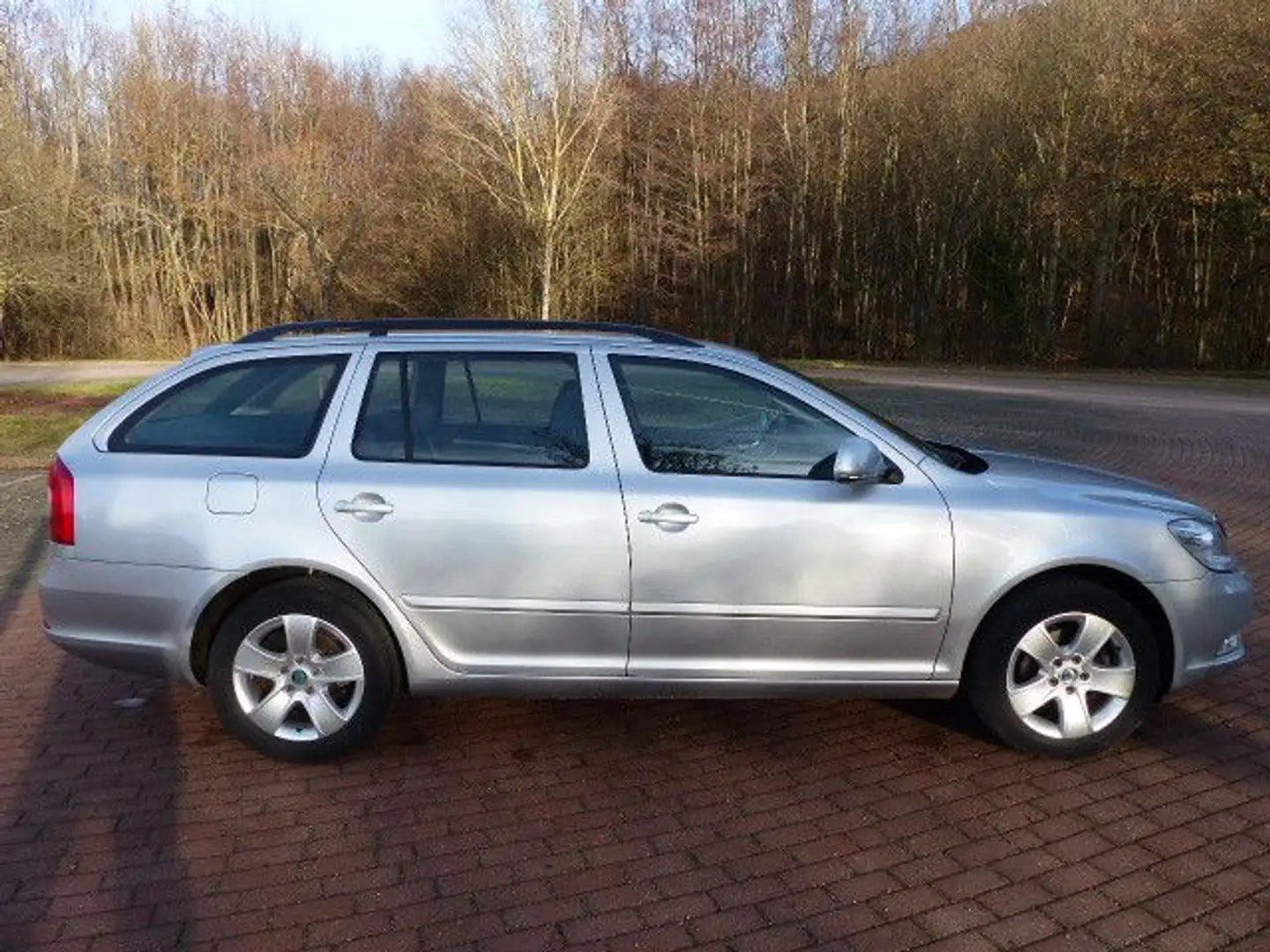 Skoda Octavia Combi Elegance/ Klimaaut./ Sitzheizung Silber - 2