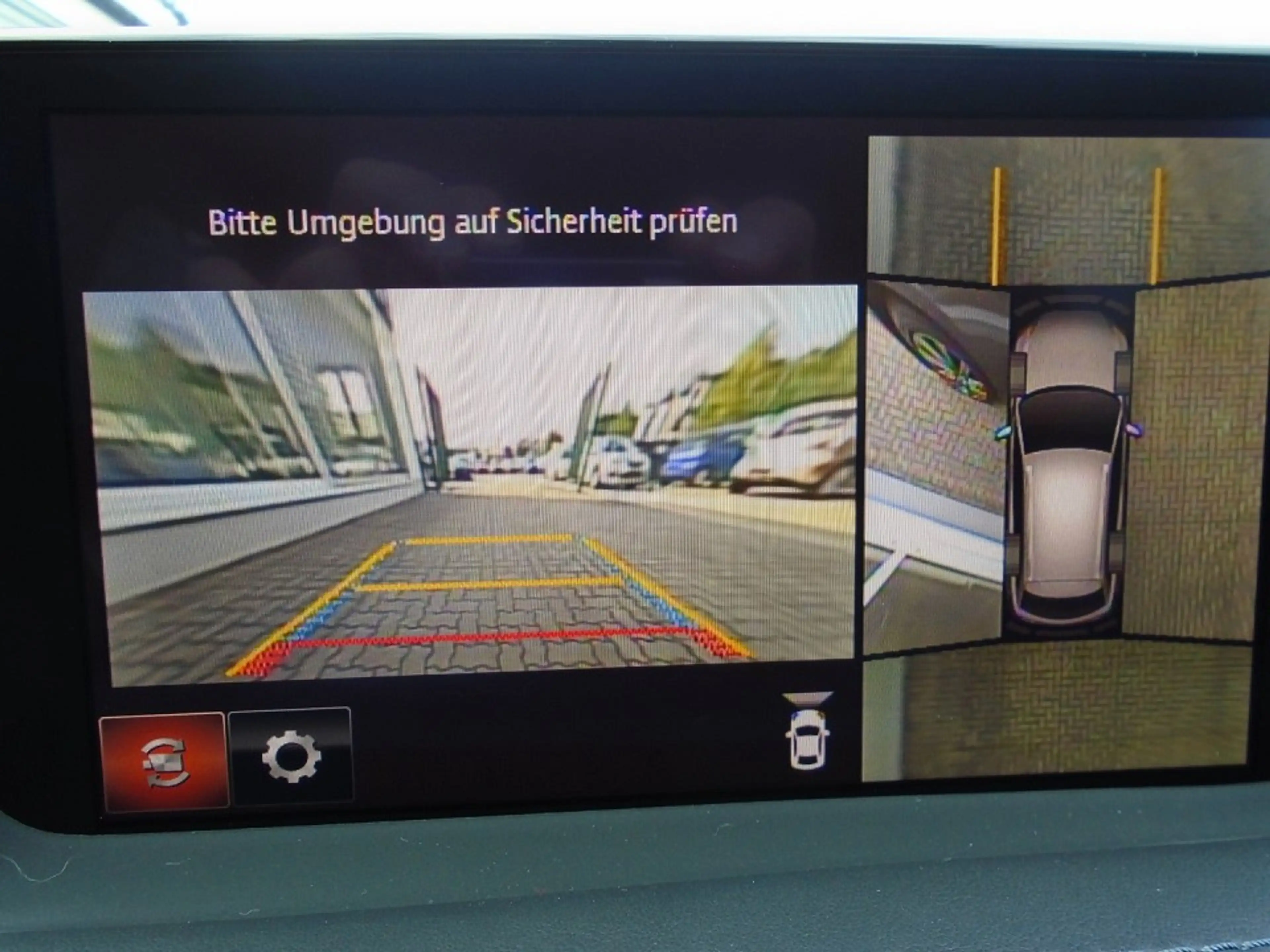 Mazda 6 Kombi 2.0l Advantage Leder Bose 360° Kamera — photo 9