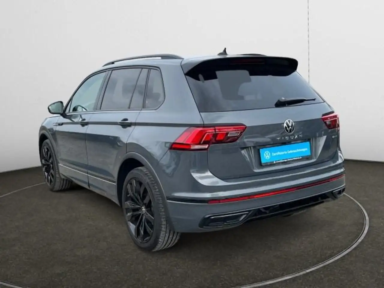 Volkswagen Tiguan 2.0 TDI DSG 4M R-Line Navi,AHK,Pano,Black, миниатюра 3