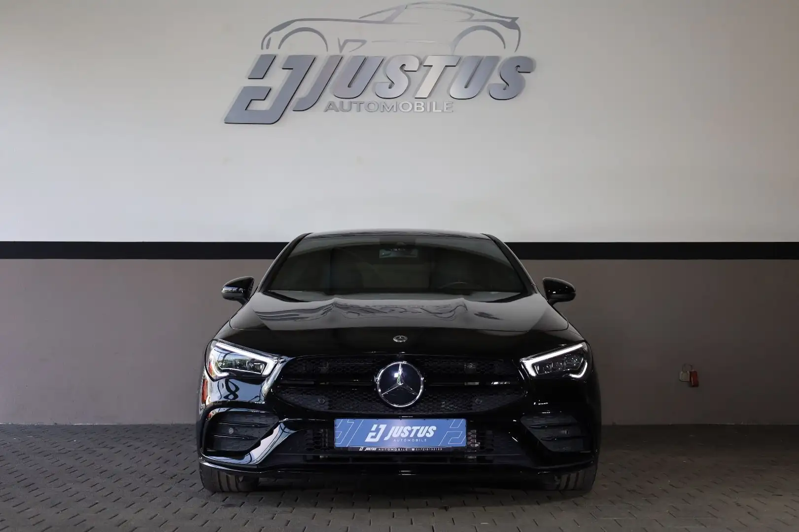 Mercedes-Benz CLA 35 AMG 4Matic/DAB/AMBIE/TEMP/BTH/MFL/R19 Černá - 2
