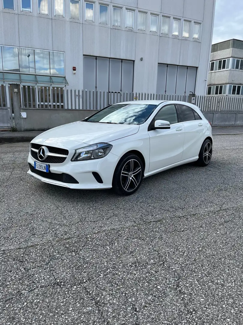 Mercedes-Benz A 160 d Sport Activity edition Bianco - 1