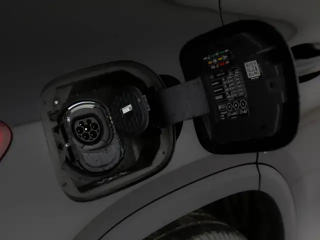 Mercedes-Benz Eqa view 20