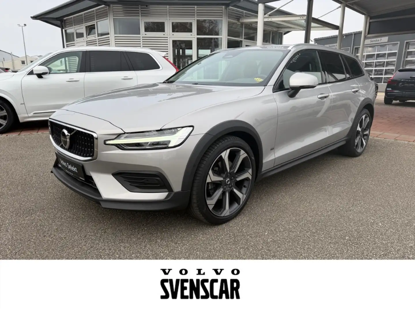 Volvo V60 Cross Country Cross Country Plus AWD B4 Diesel EU6d StandHZG Dig Silber - 1