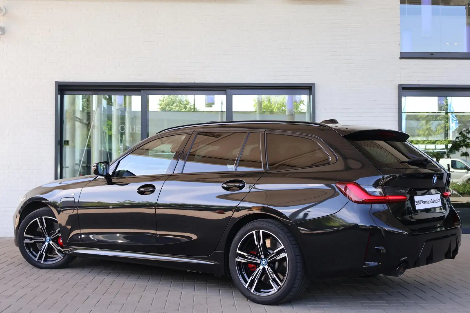 BMW 330 3-serie Touring 330e M Sportpakket Pro | Comfort A Nero - 2