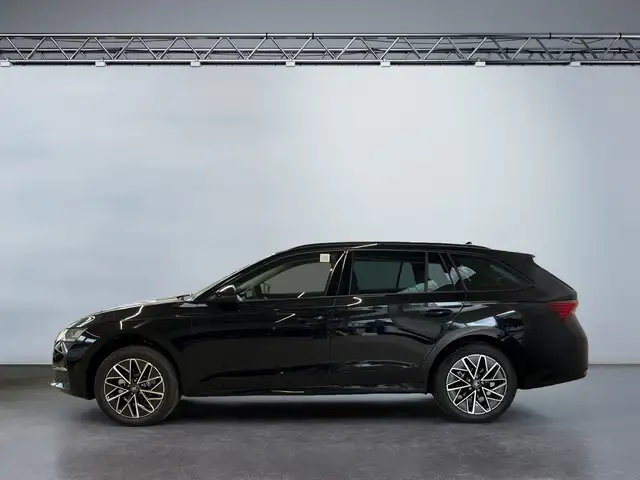 Skoda Octavia view 3