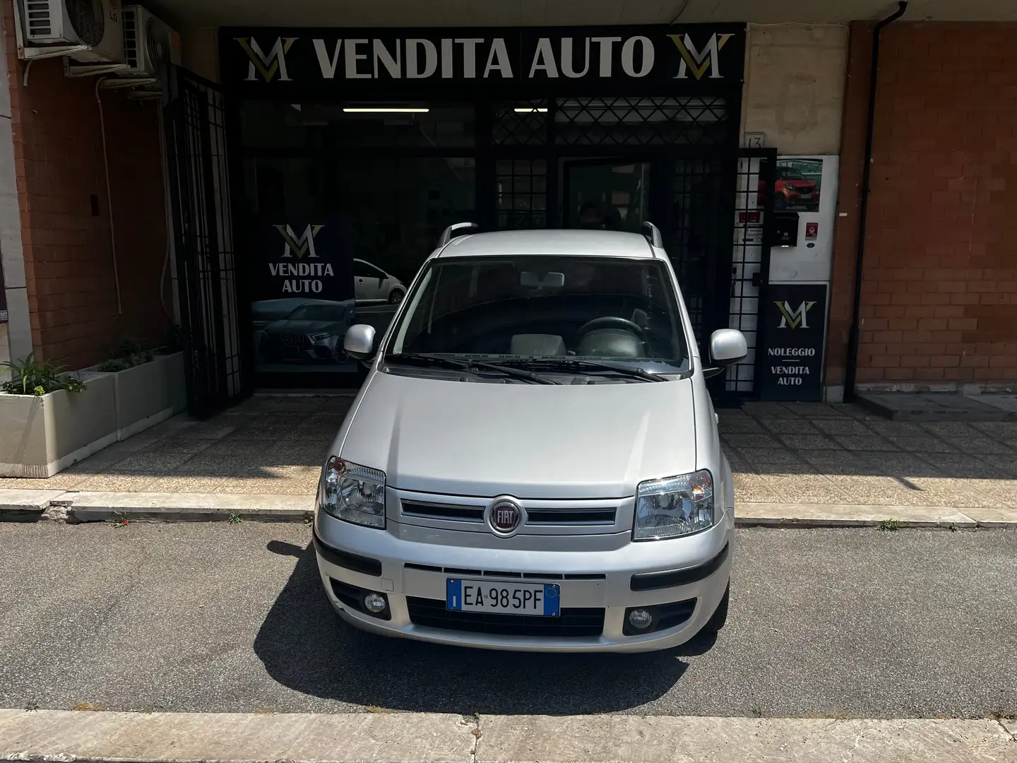 Fiat Panda 1.2 Emotion 69cv E5 Zilver - 1
