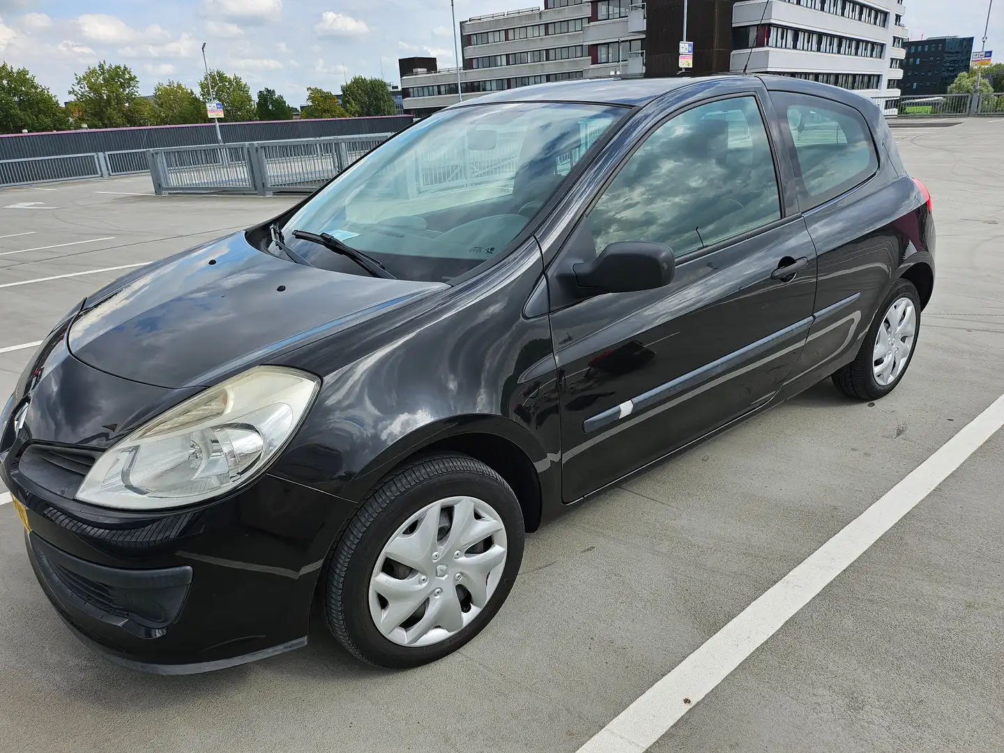 Renault Clio Clio 1.2-16V Team Spirit Zwart - 2